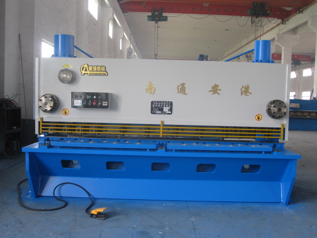 北京QC11K数控摆式剪板机